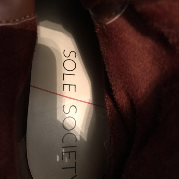 Sole Society ankle tie suede boots - Picture 5 of 6